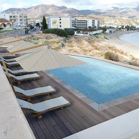 Potideon Bay Luxury Cárpatos