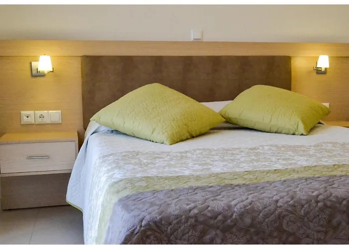 Apartamento Potideon Bay Luxury Cárpatos